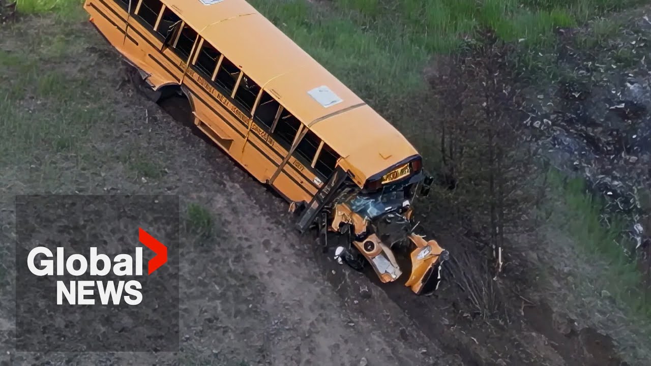 Crashed BC school bus was filled with grade 6s and 7s, superintendent says
