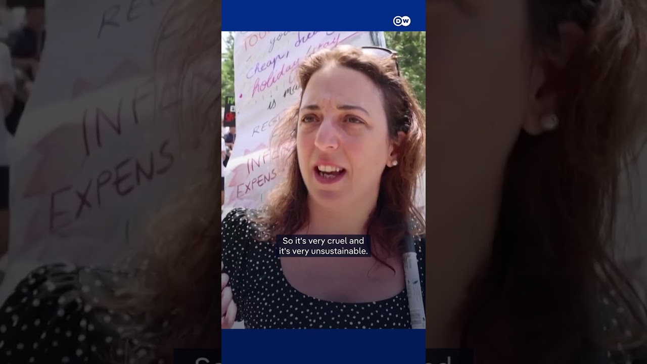 Protesters demand changes to mass tourism in Spain | DW News