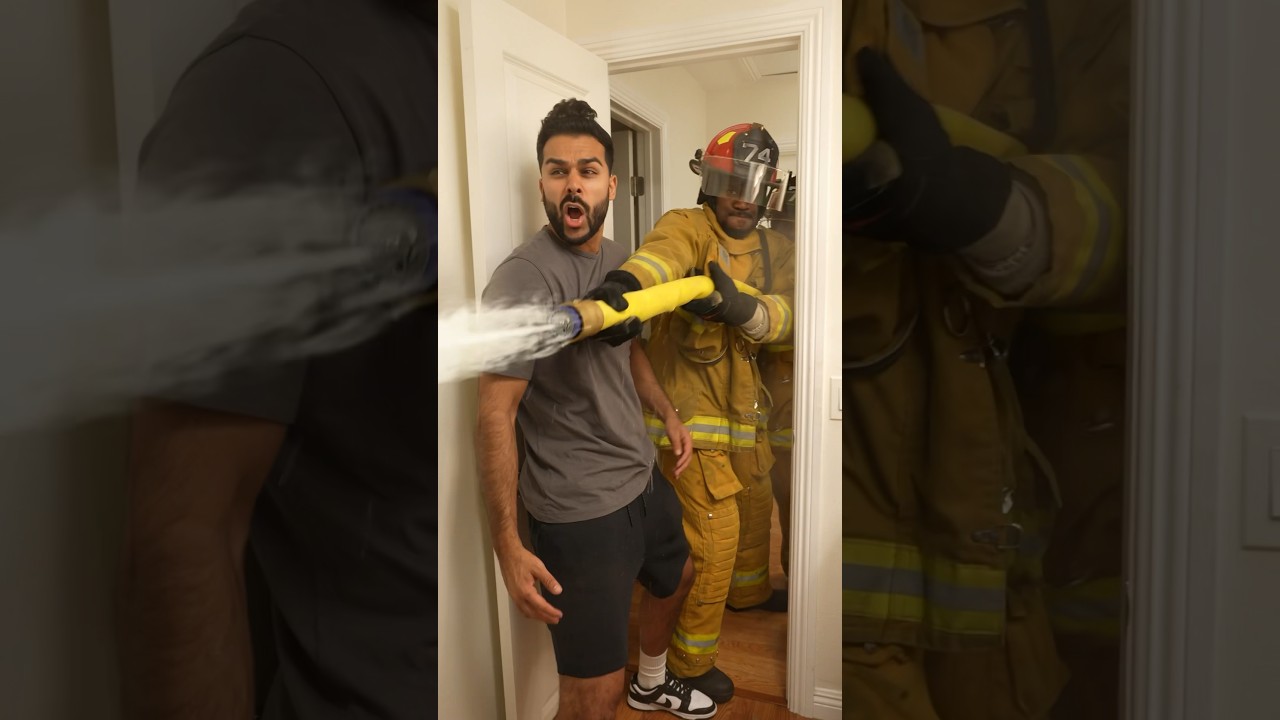 Teaching her how to do it right 😳