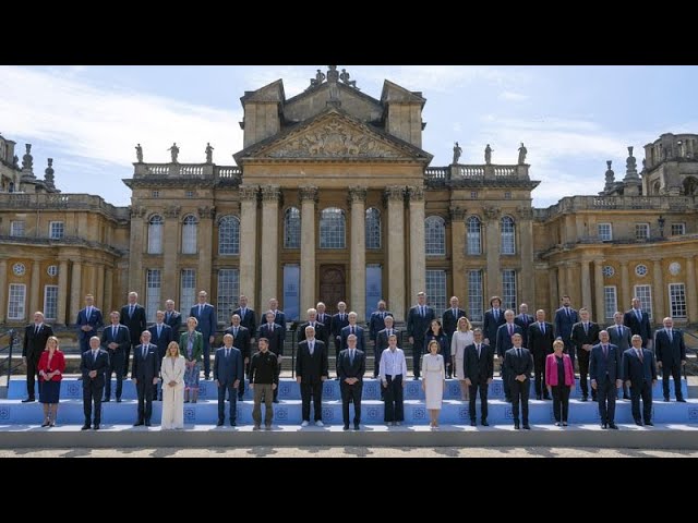 Big summit of European leaders kicks off, focusing on Ukraine and EU-UK ties