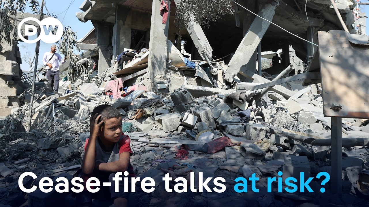 Dozens killed in Israeli airstrike on school | DW News