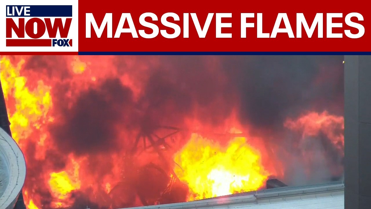 Historic church on fire in Downtown Dallas | LiveNOW from FOX