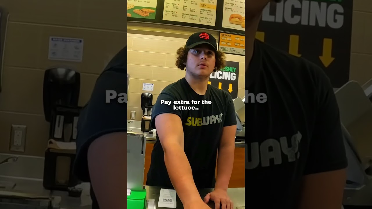 I bought sub with only lettuce and THIS happened 🥺❤️