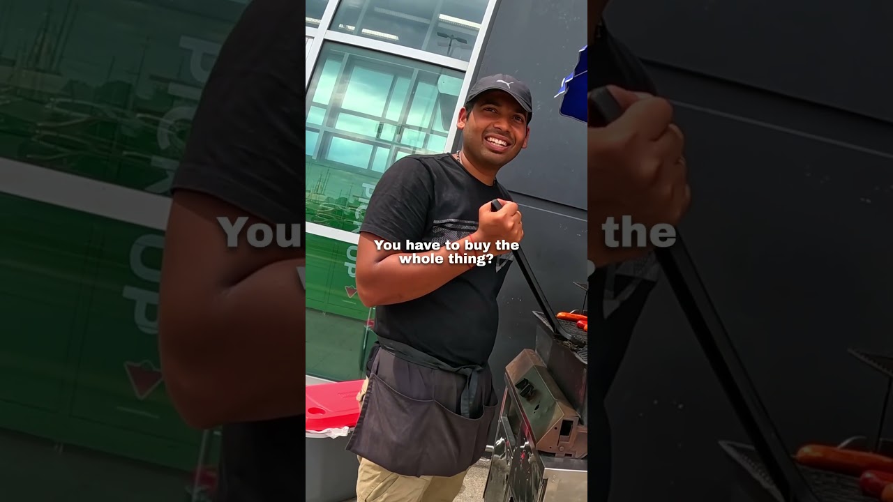 I tried to buy a half hot-dog but THIS happened 🥺❤️