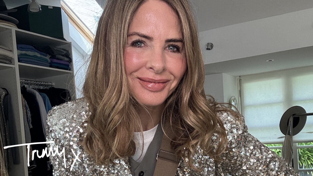 OOTD: How To Style Colours That Don’t Suit You | Fashion Haul | Trinny