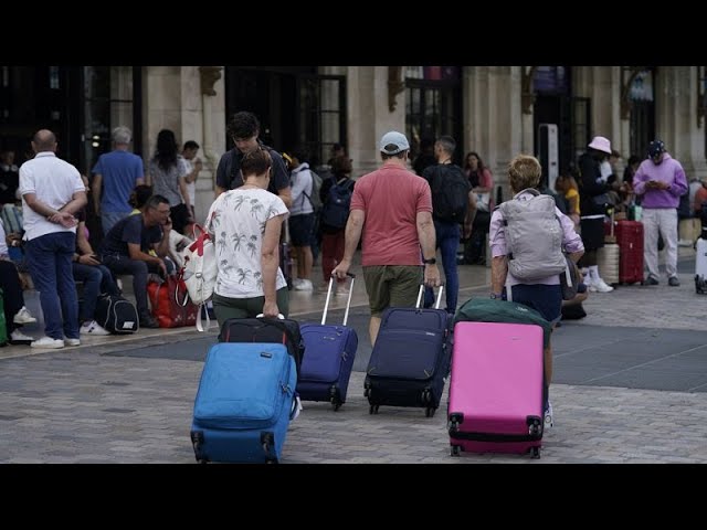 SNCF train services to ‘soon’ return to normal, despite delays