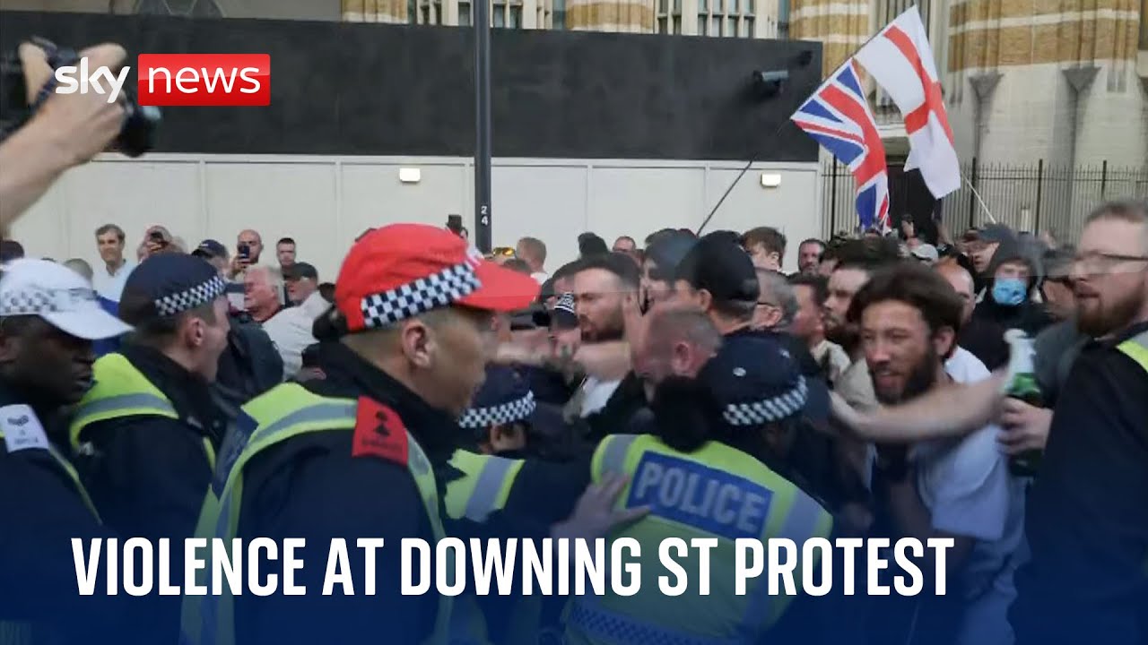 Southport stabbings: Downing Street protest turns violent
