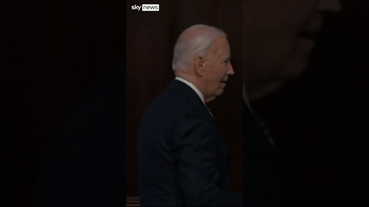 Biden takes selfie with crowd