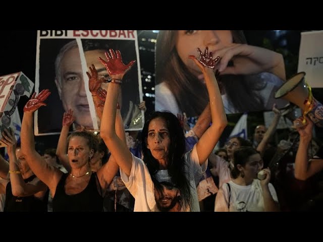 Protesters gather for weekly rally in Tel Aviv calling for deal to release Hamas hostages