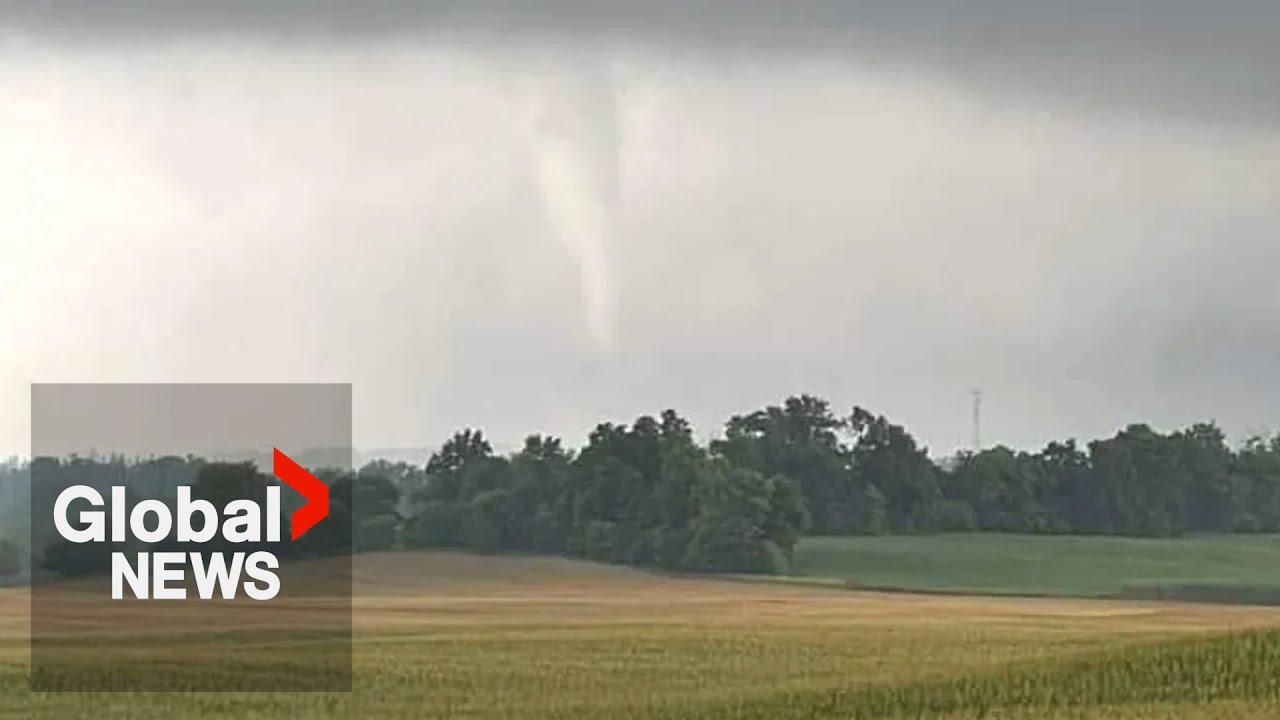 Tornado touches down in southwestern Ontario town