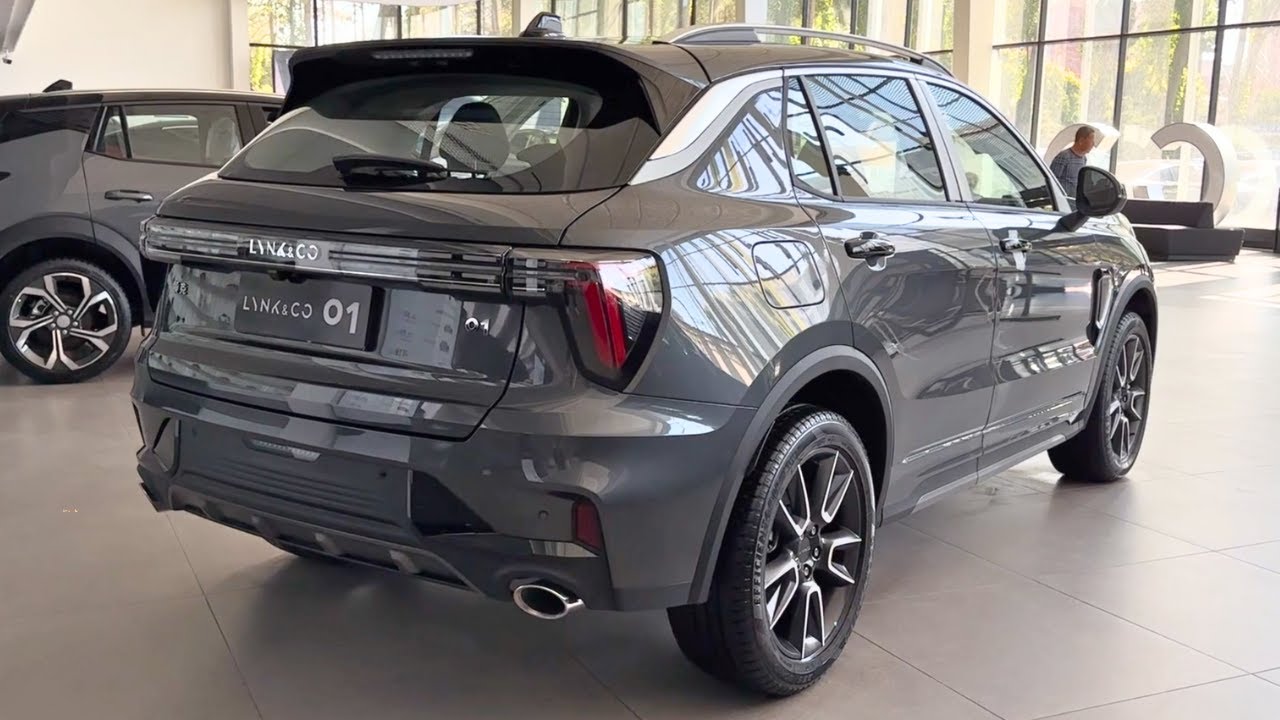 2024 Lynk & Co 01 in-depth Walkaround