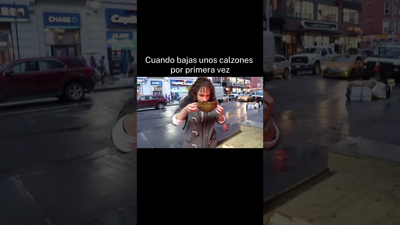 Cuando bajas unos calzoncillos por primera vez 🤣🤣 (meme hecho por fans)