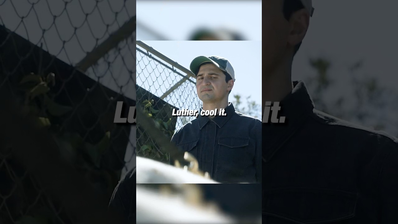 He guessed the man was a maniac😨