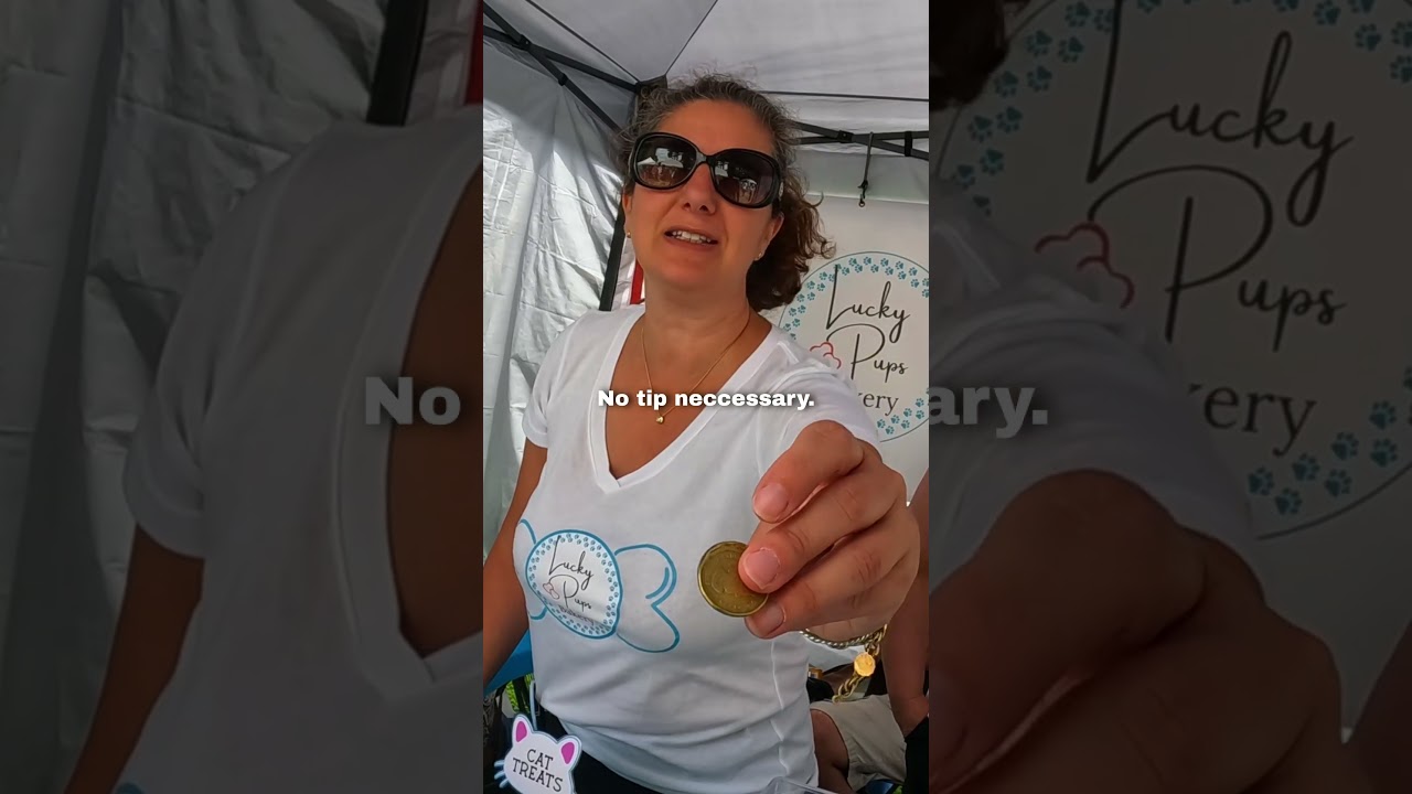 I bought a muffin and THIS happened 🥺❤️