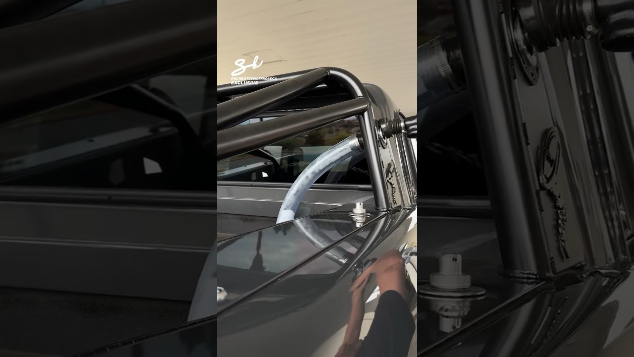 Imagine the panic when you see so clearly that you’re on empty! 😅⛽ #cars #petrol #vehicle