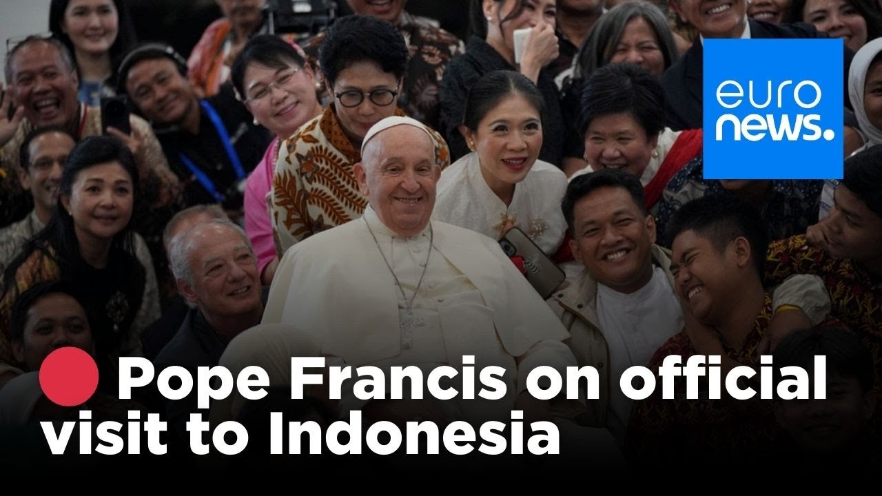 Pope Frances holds a homily in Gelora Bung Karno Stadium, Jakarta | euronews 🇬🇧