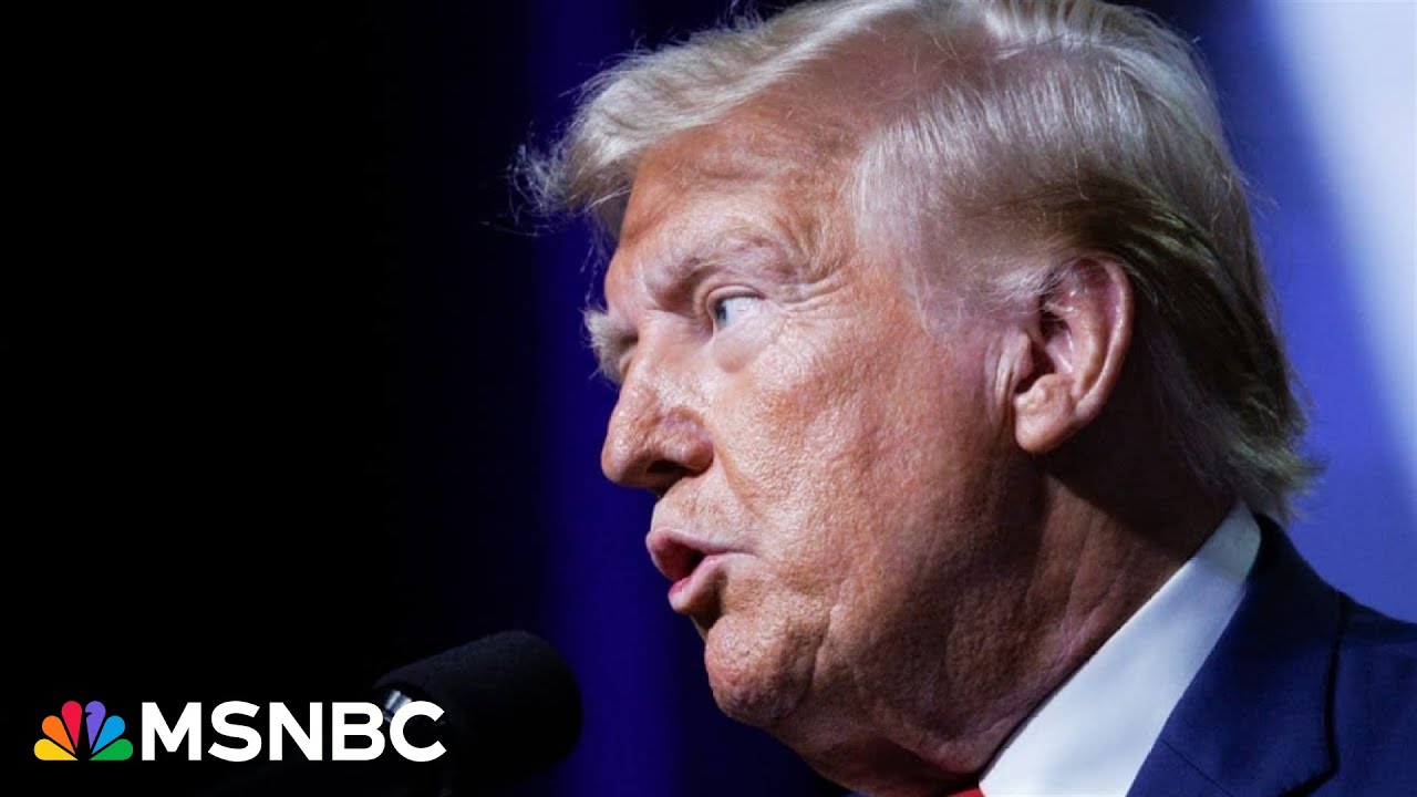 Trump plans to keep campaign schedule this week, source says