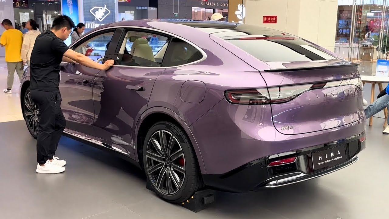 2025 Huawei Luxeed R7 in-depth Walkaround