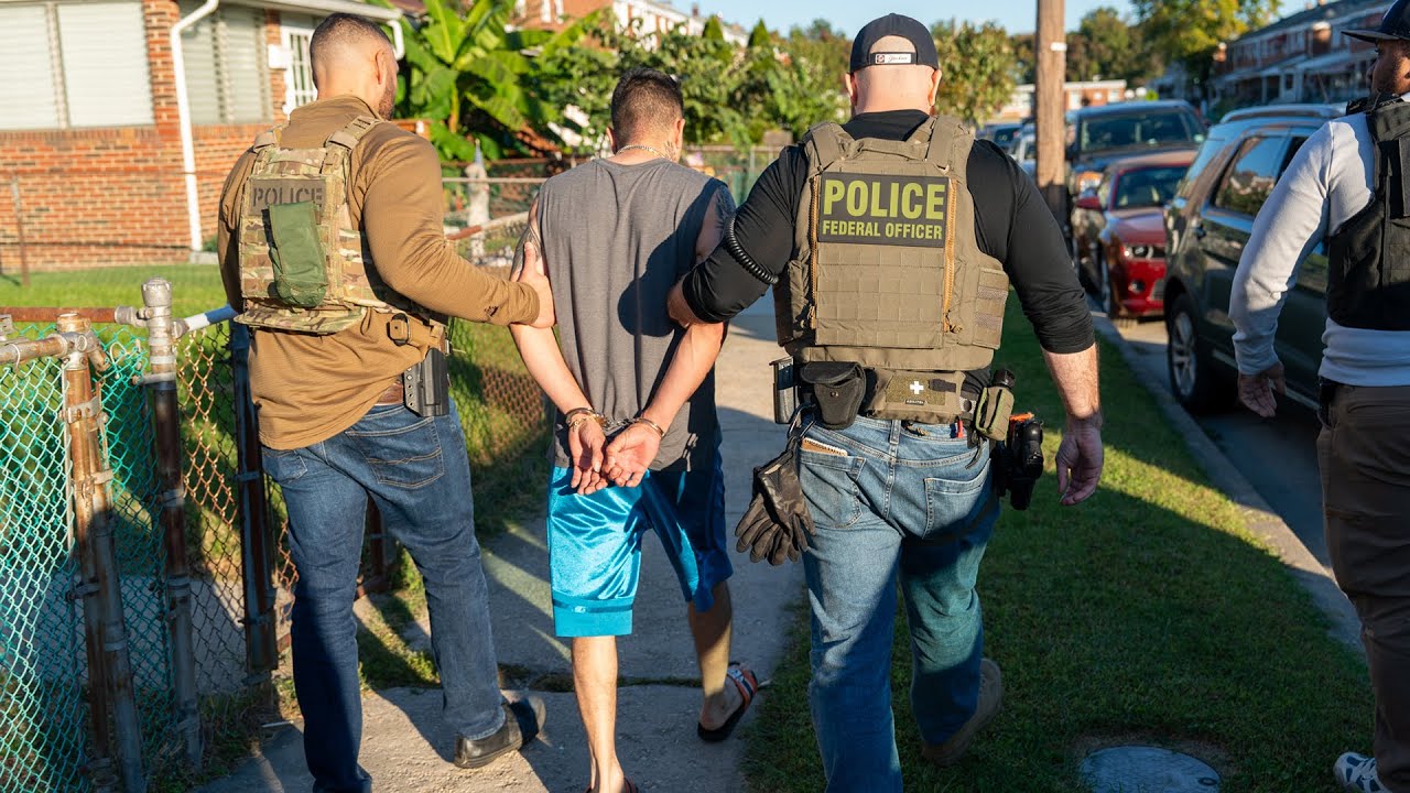 Deportation I Sunday on 60 Minutes