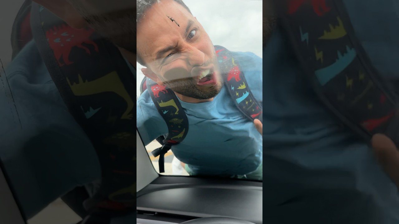 Kids on the first day of school 🎒