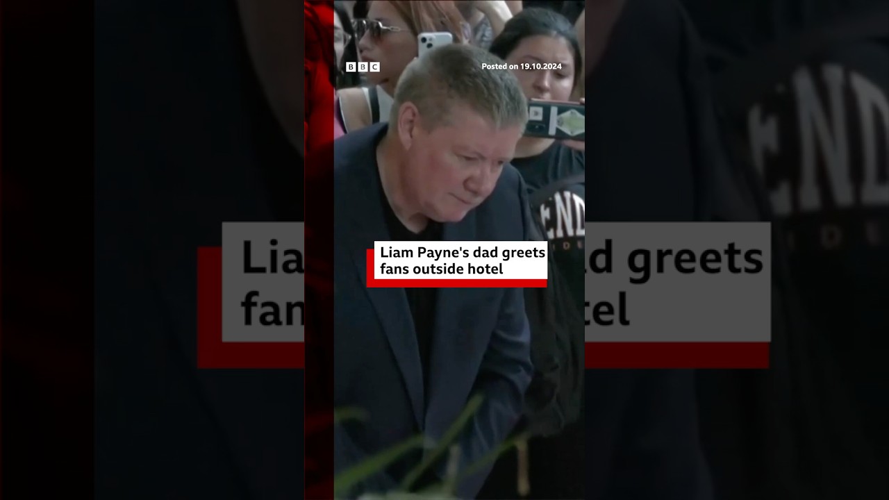 Liam Payne’s father visits the hotel where his son died. #LiamPayne #BBCNews