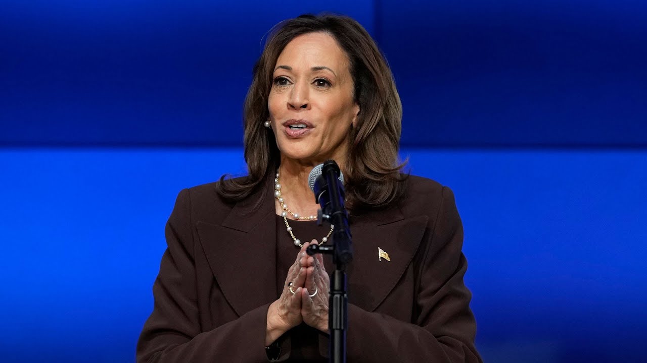 LIVE: Harris makes remarks at Philadelphia campaign event