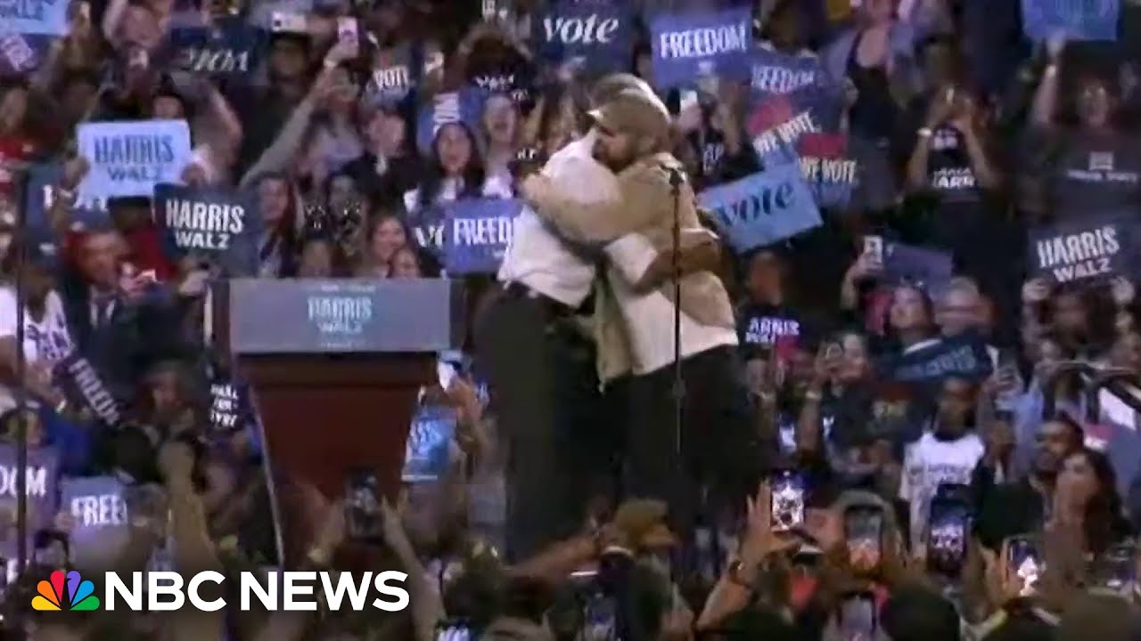 Obama jokes his “palms are sweaty” after Eminem introduction at Detroit rally