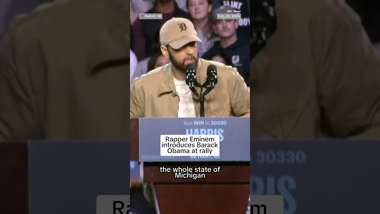 Rapper Eminem introduces Barack Obama at rally
