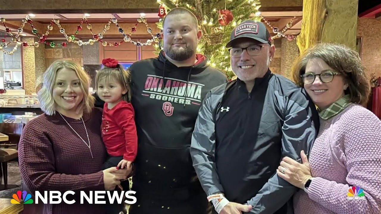 Texas football coach donates kidney to rival team’s coach