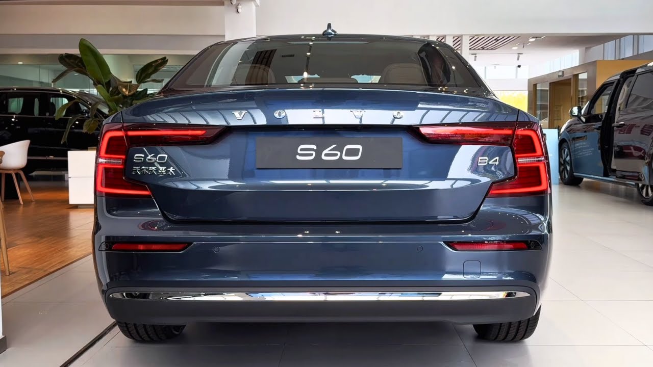 2025 Volvo S60 B4 in-depth Walkaround
