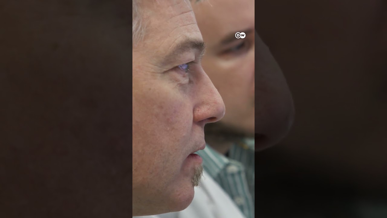 Can algae help with the climate crisis? 🌿 | DW Documentary