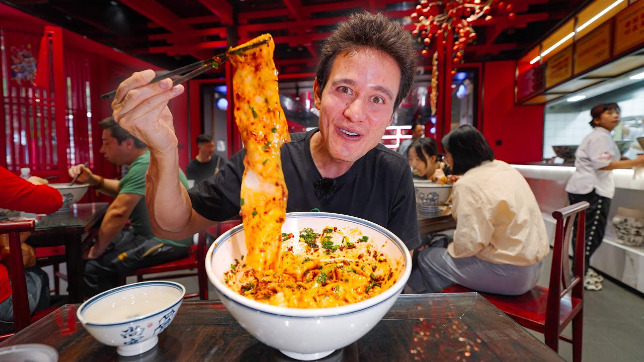 Chinese Street Food – $2 BELT NOODLES + Breakfast Dumplings in Xi’an!!