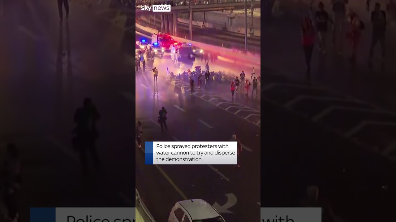 Israeli police shoot water at protesters