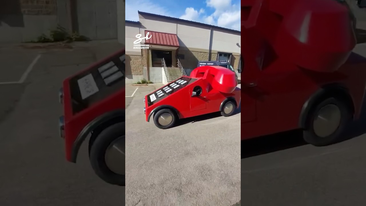 It gives being on your phone whilst driving a whole new meaning…☎️ #cars #phone #vehicles