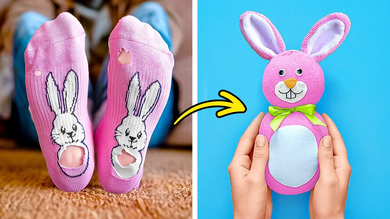 MAKE A CUTE BUNNY FROM OLD SOCKS 🐰 TURN WASTE INTO TREASURE