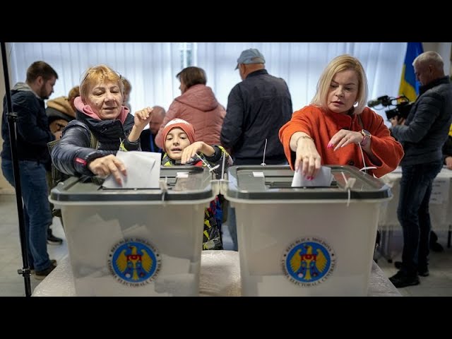 Polls open in Moldova’s presidential run-off against backdrop of voter fraud concerns
