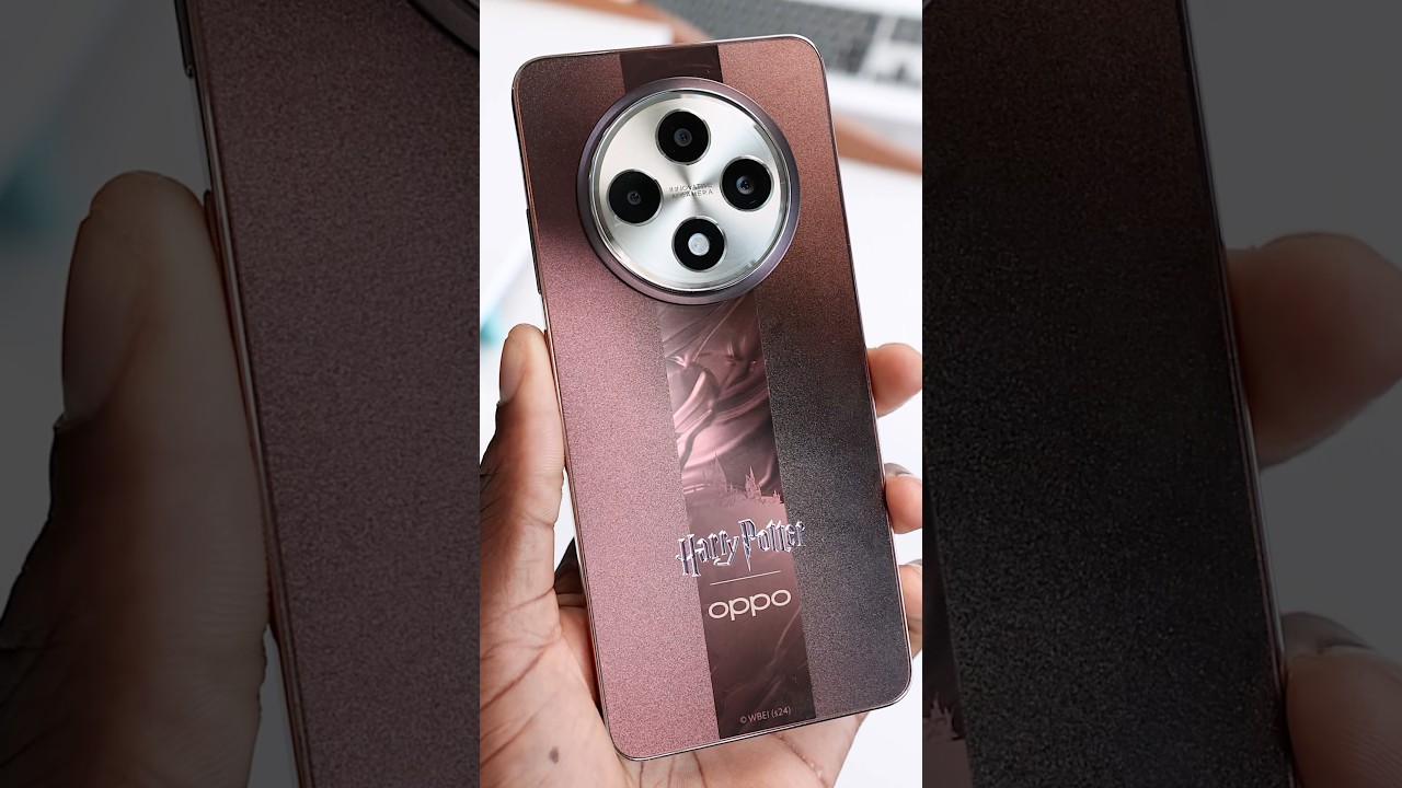 The Harry Potter phone comes with a WAND 🪄