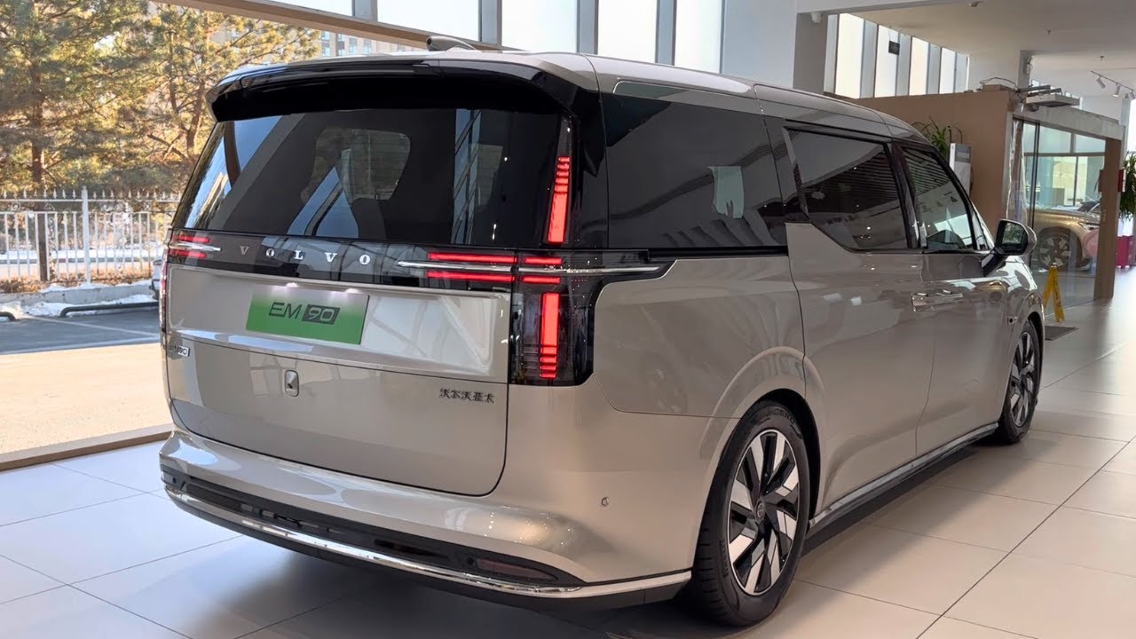 2024 Volvo EM90 in-depth Walkaround