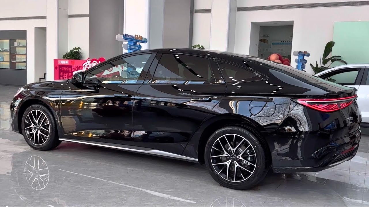 BYD Seal 07 DM-i 2024 in-depth Walkaround