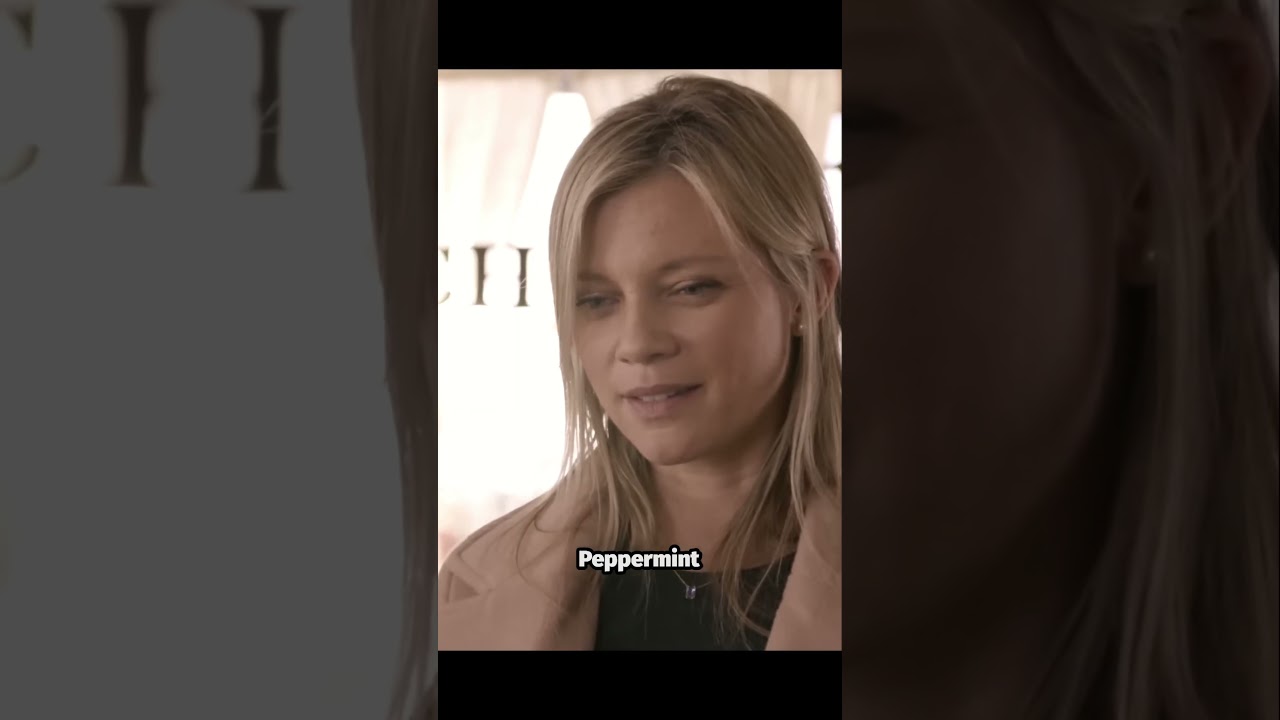 Elf on the Shelf really DOES come to life at night #christmas #elfontheshelf #sketchcomedy #elf