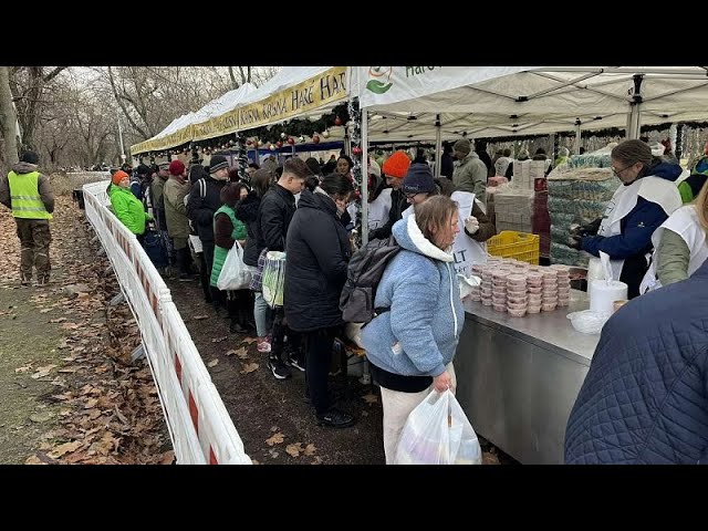 Meals served at Christmas charity event in Budapest reach thousands