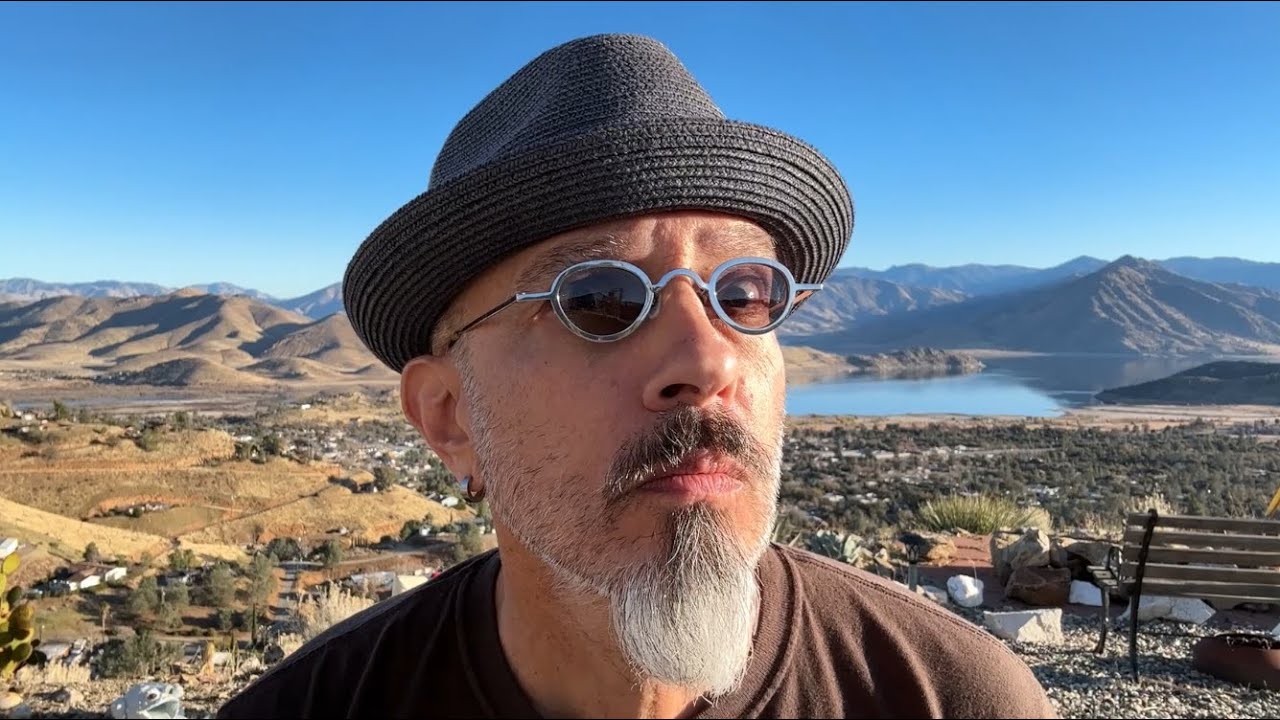 10 SCARY Retirement Statistics As We Start 2025 (We’re In Trouble)