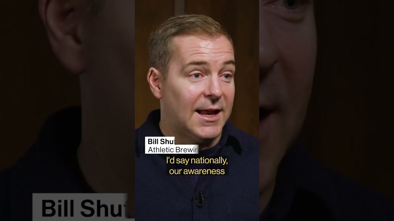 Are non-alcoholic drinks the end of the “liquid lunch?” #shorts #sober #wallstreetweek