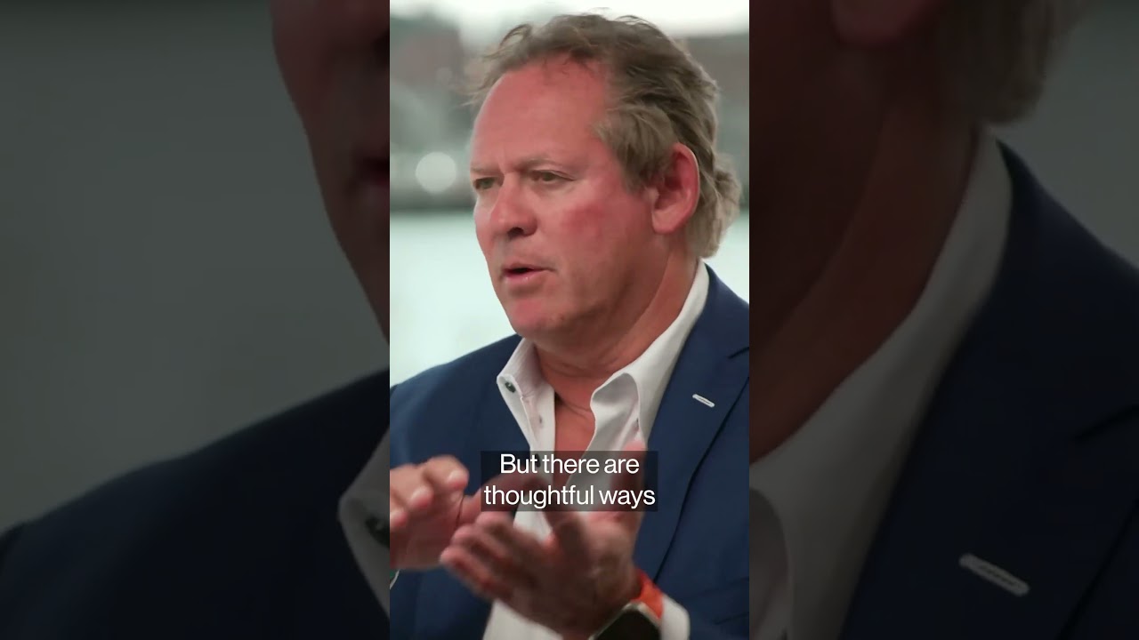 BlackRock’s Rieder says the debt burden is an economic risk #shorts #wallstreetweek