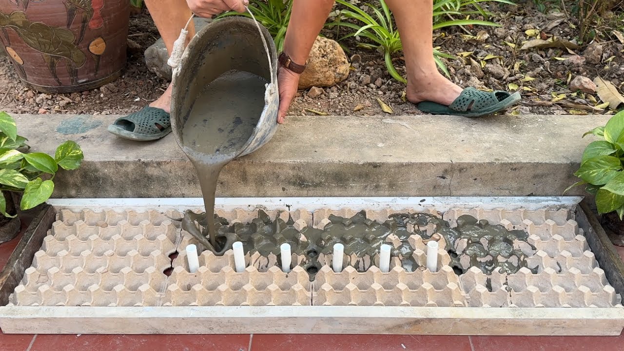Great Garden Decor Ideas – Cement and Egg tray – DIY Aquarium