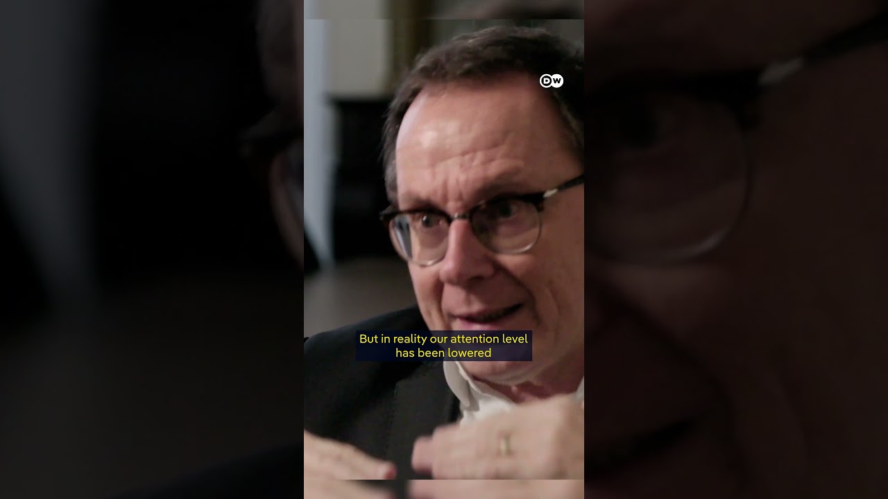 How many times a day do you look at your phone screen? | DW Documentary