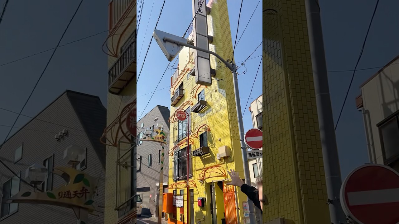 Just need to breathe in and you’ll be fine…😅 #apartment #japan #housetour