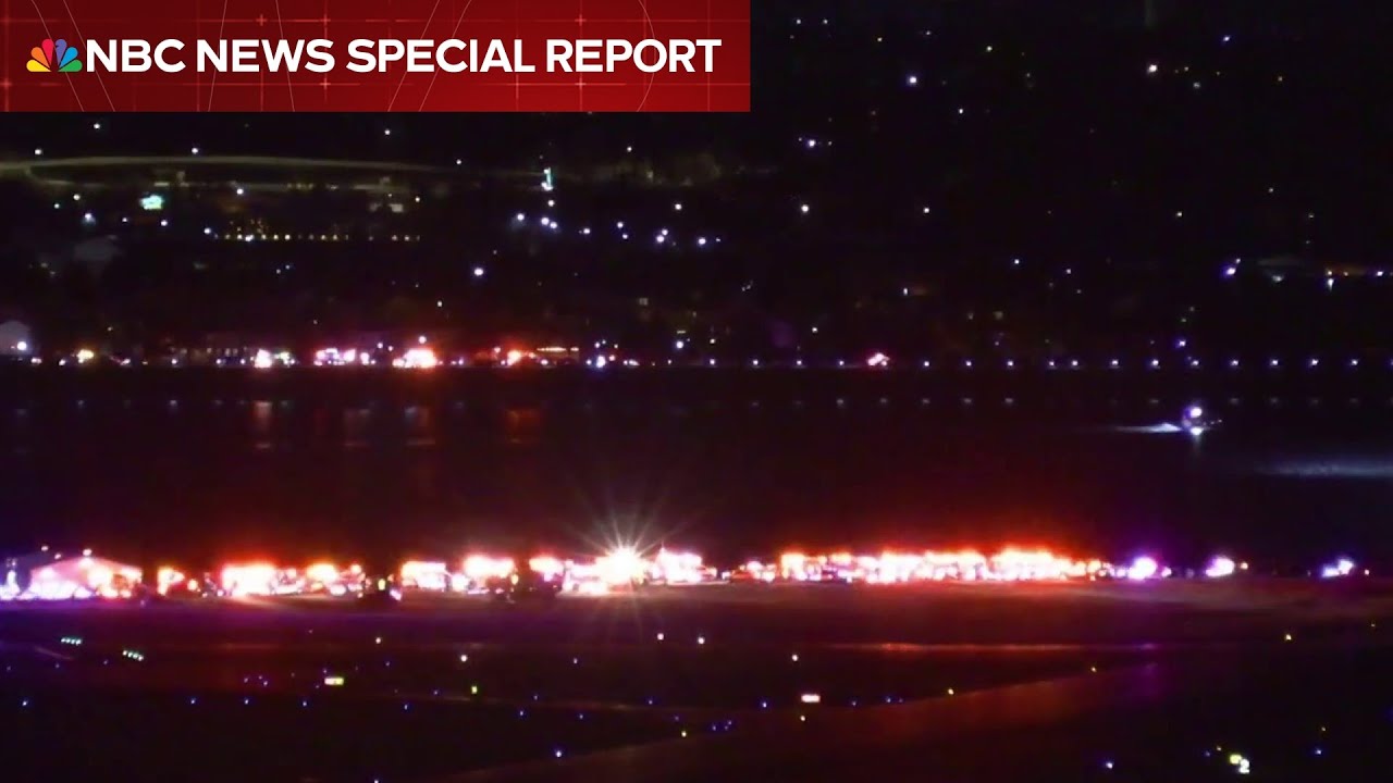 Rescue underway in cold temperatures after plane crashes in Potomac River