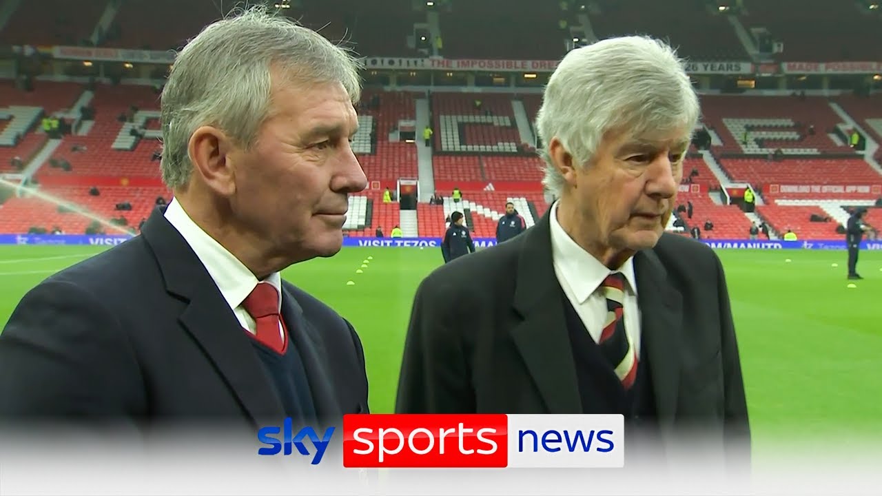 “There’s not enough words to describe him” | Bryan Robson and Brian Kidd pay tribute to Denis Law