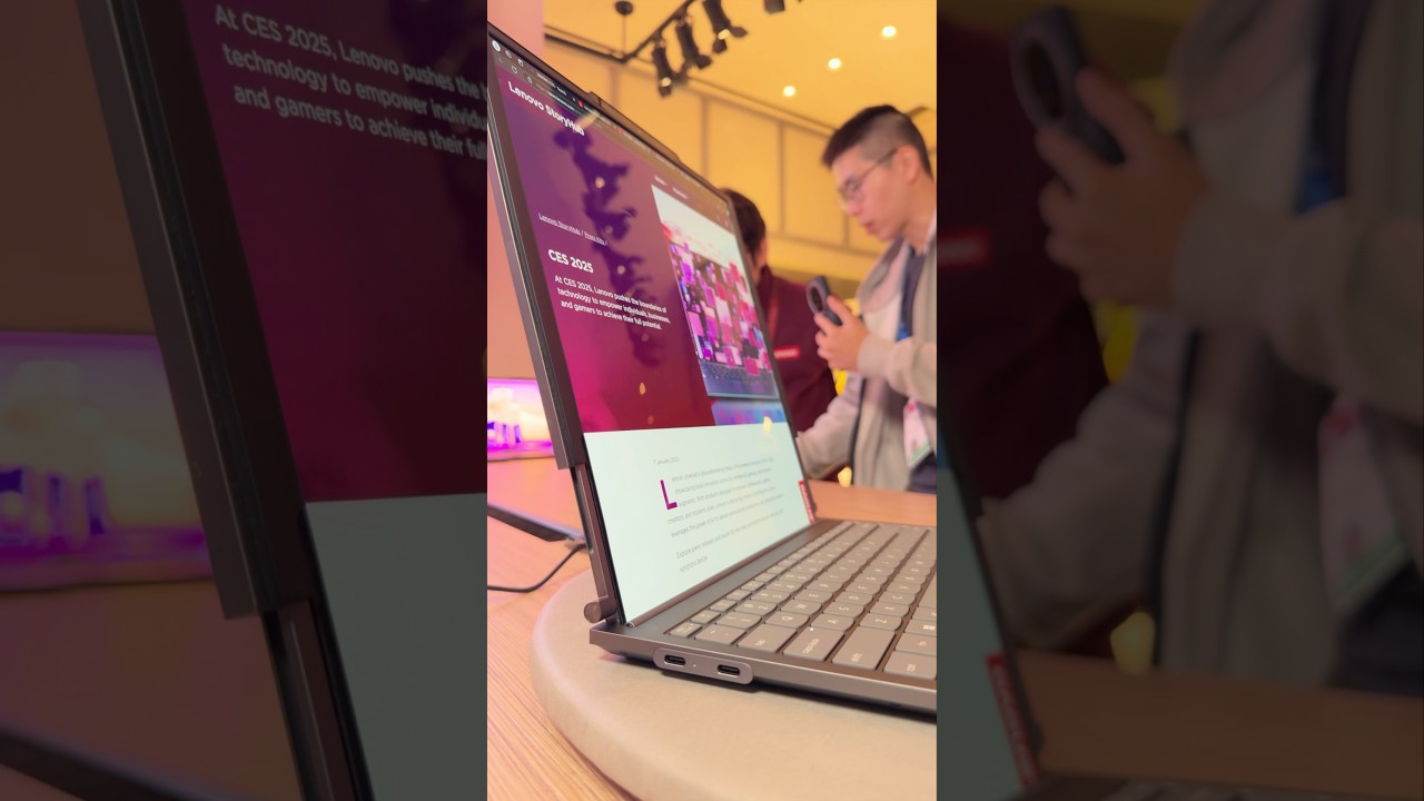 This Laptop Screen EXPANDS 🤯